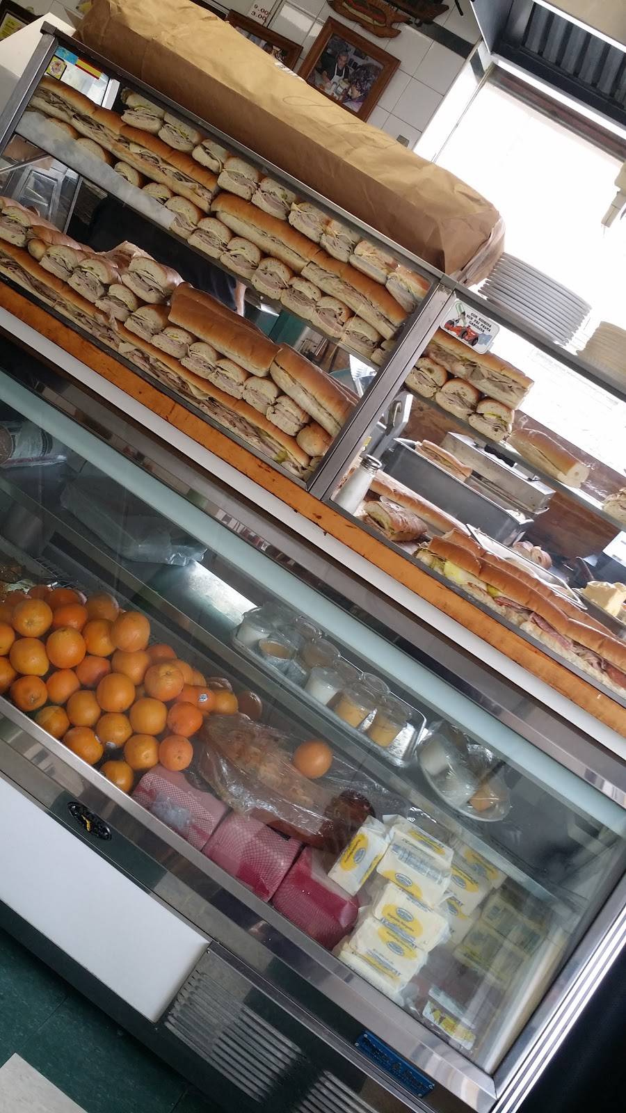 La Pola | restaurant | 5400 Palisade Ave, West New York, NJ 07093, USA | 2018676028 OR +1 201-867-6028