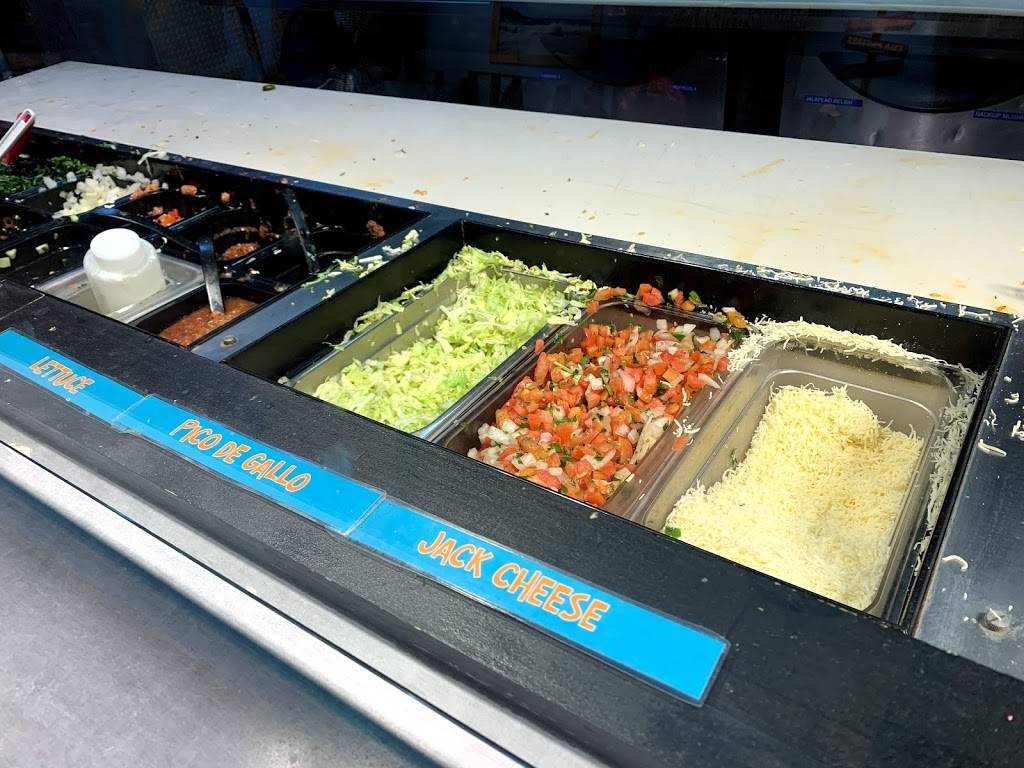 Blue Coast Burrito | restaurant | 1122 Memorial Blvd, Murfreesboro, TN 37129, USA | 6154943781 OR +1 615-494-3781