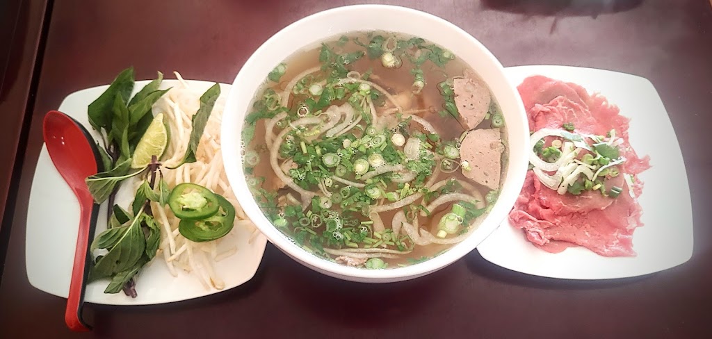 Whats The Pho | restaurant | 462 Larkfield Center, Larkfield-Wikiup, CA 95403, USA | 7077917633 OR +1 707-791-7633