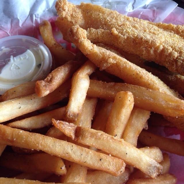 Gradys BBQ | restaurant | 3619 N PanAm Expy, San Antonio, TX 78219, USA | 2103438050 OR +1 210-343-8050