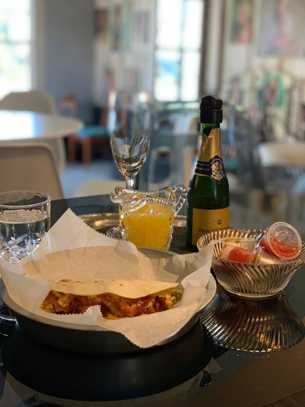 Luna Libre | restaurant | 3600 St Claude Ave, New Orleans, LA 70117, USA | 5042371284 OR +1 504-237-1284