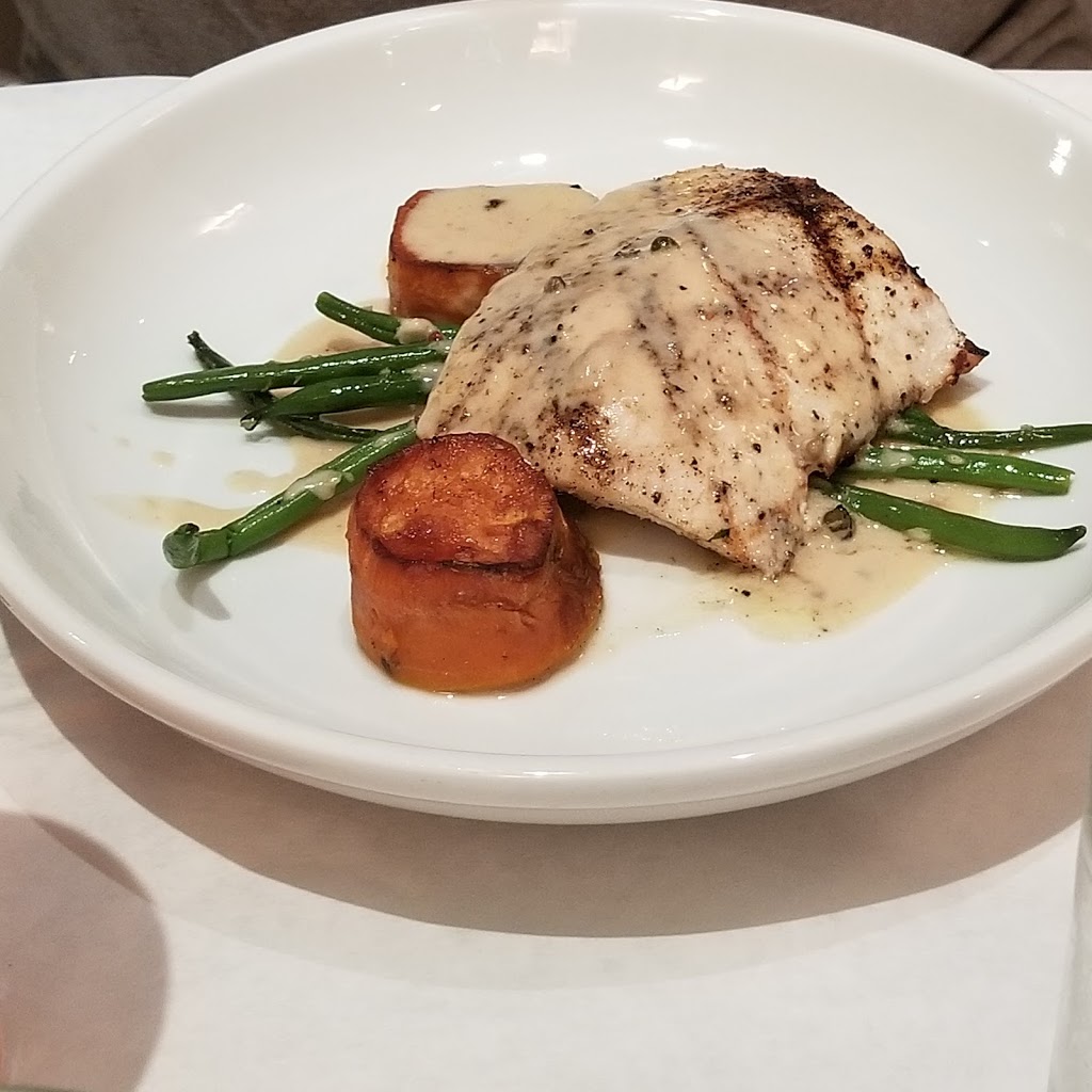 Fishers Upstairs at Orange Beach Marina | restaurant | 27075 Marina Rd #300, Orange Beach, AL 36561, USA | 2519817305 OR +1 251-981-7305