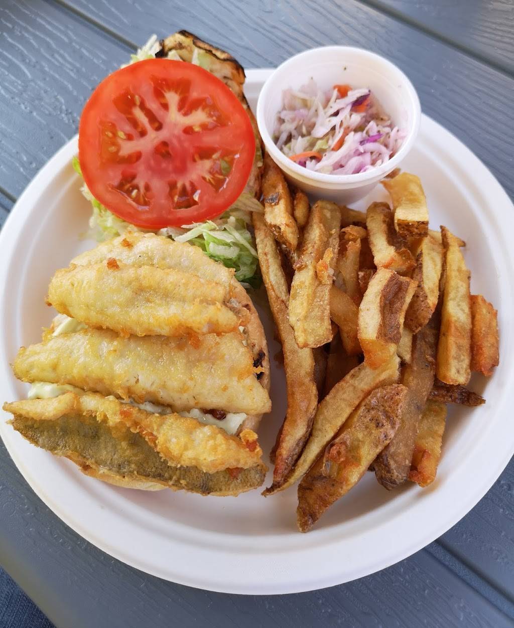 Big Joes Q | restaurant | 31.5 Robinson St, Port Burwell, ON N0J 1T0, Canada | 2262365146 OR +1 226-236-5146