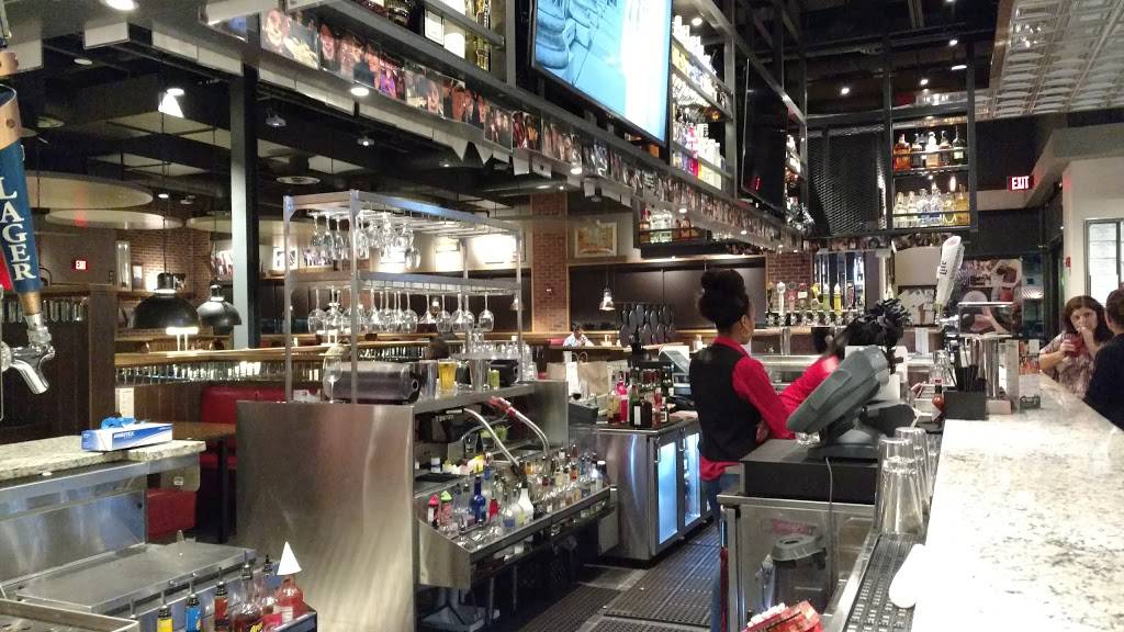 TGI Fridays | restaurant | 3719 Stone Creek Blvd, Cincinnati, OH 45251, USA | 5132452600 OR +1 513-245-2600