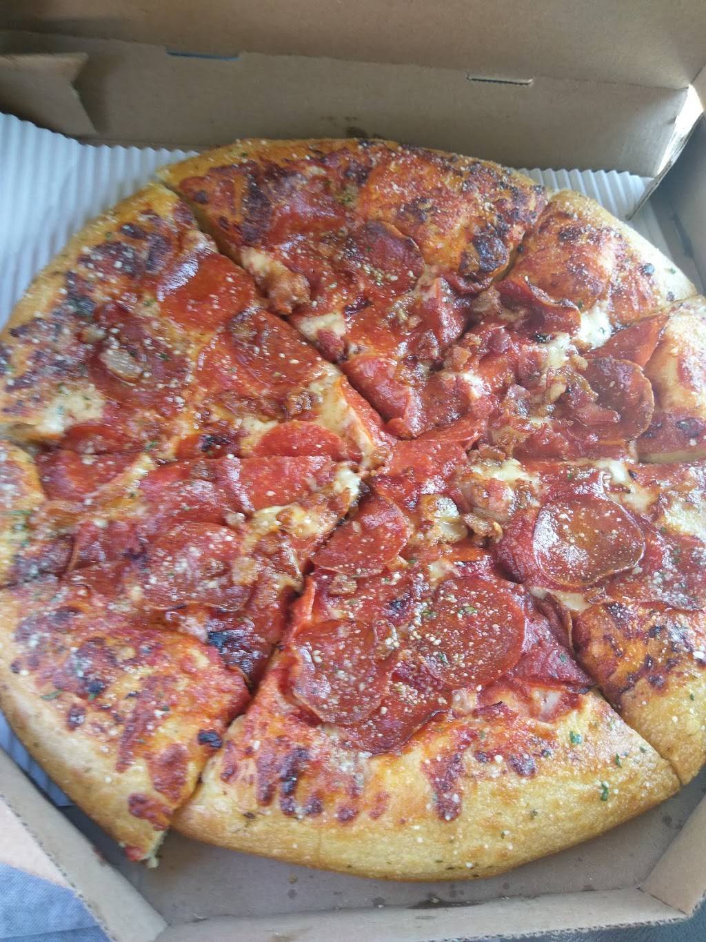 Pizza Hut | meal takeaway | 5390 Wesleyan Dr #11, Virginia Beach, VA 23455, USA | 7575189999 OR +1 757-518-9999