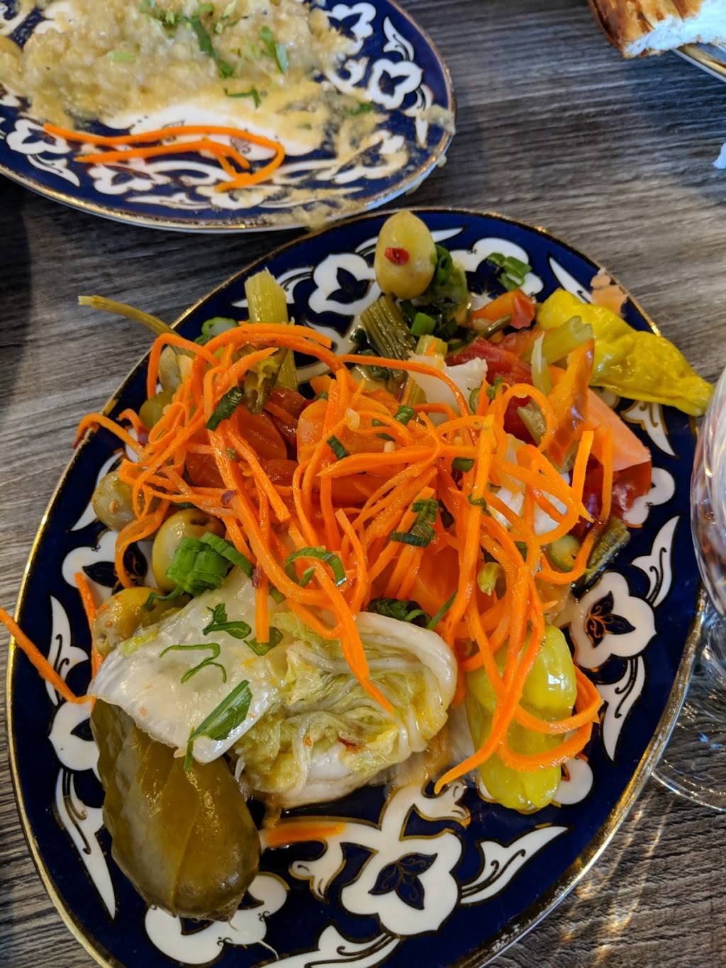 Cafe Chenar | restaurant | 1601 E Bell Rd ste a-11, Phoenix, AZ 85022, USA | 6023544505 OR +1 602-354-4505