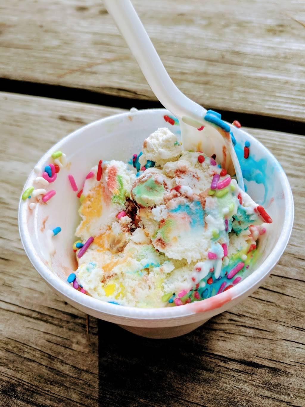 Lone Oak Ice Cream | restaurant | 8708, 175 Milton Rd, Rochester, NH 03868, USA | 6033321809 OR +1 603-332-1809