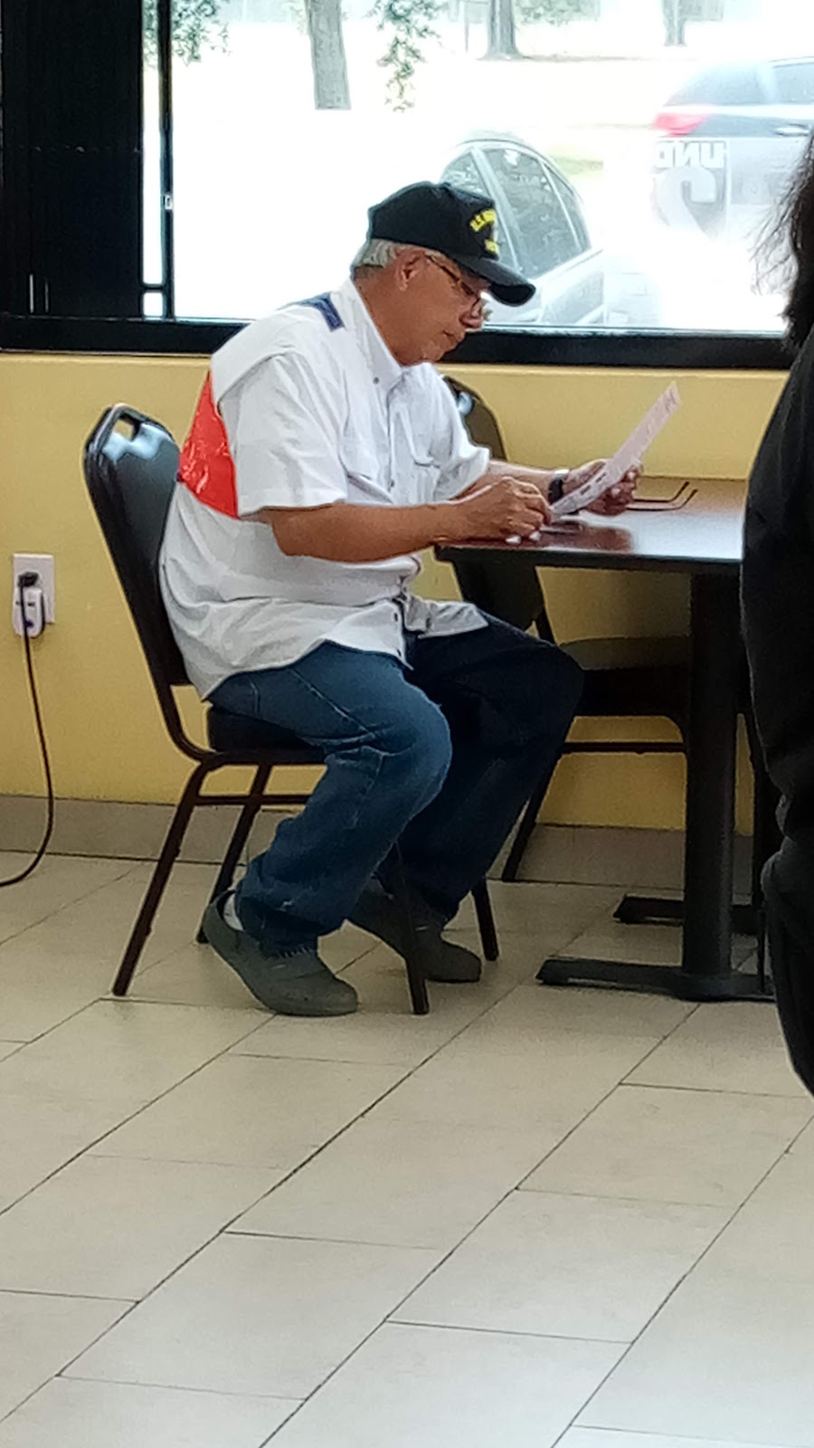 The Burger And Taco Hut | restaurant | 3206 Avenue R, Rosenberg, TX 77471, USA | 3467556106 OR +1 346-755-6106