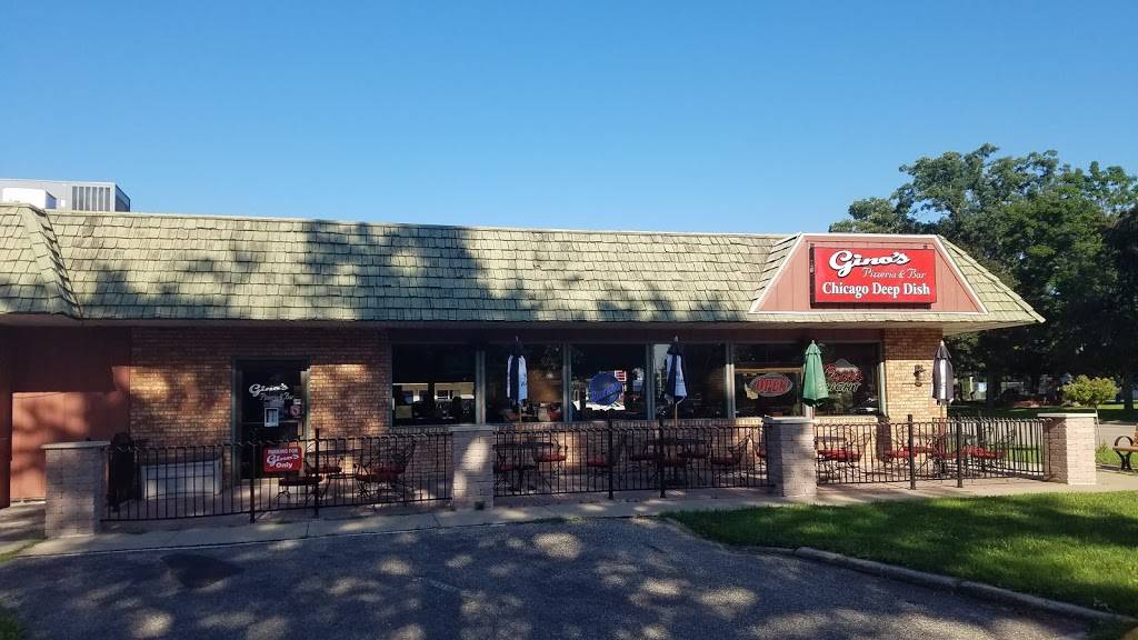 Ginos Pizzeria & Bar | restaurant | 701 Broadway, Wisconsin Dells, WI 53965, USA | 6086782299 OR +1 608-678-2299