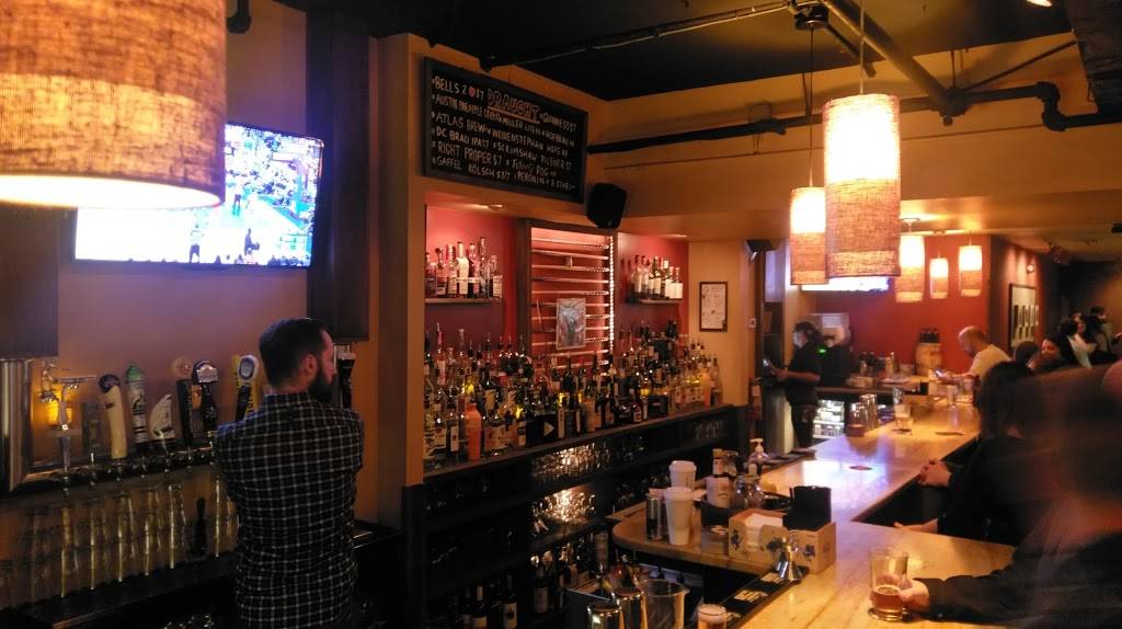 Breadsoda Bar, Deli & Billiards | restaurant | 2233 Wisconsin Ave NW, Washington, DC 20007, USA | 2023337445 OR +1 202-333-7445