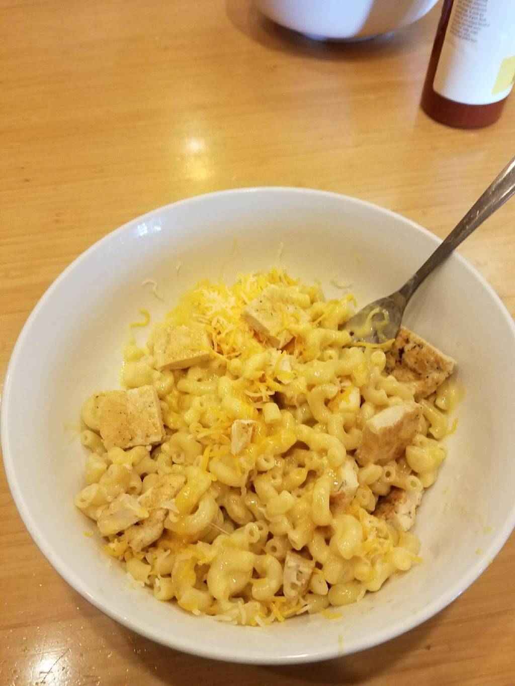 Noodles and Company | restaurant | 17000 W Bluemound Rd, Brookfield, WI 53005, USA | 2627801500 OR +1 262-780-1500