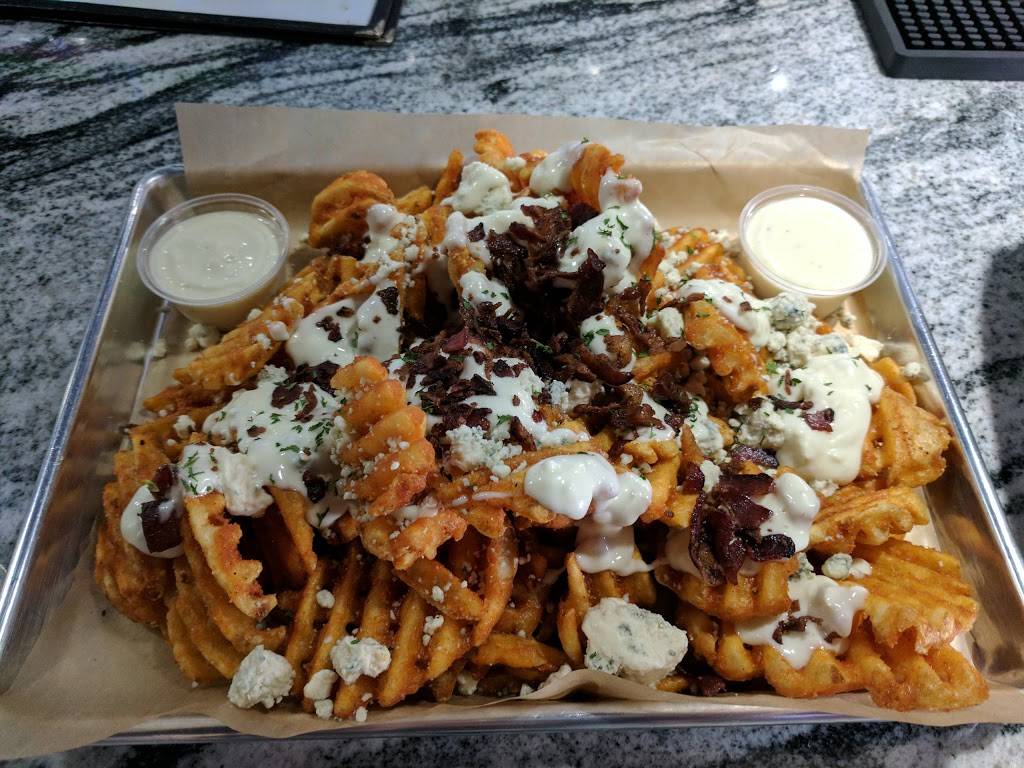 Shenanigans Kitchen and Cocktails | restaurant | 4612 Quincy St, Metairie, LA 70006, USA | 5046053299 OR +1 504-605-3299