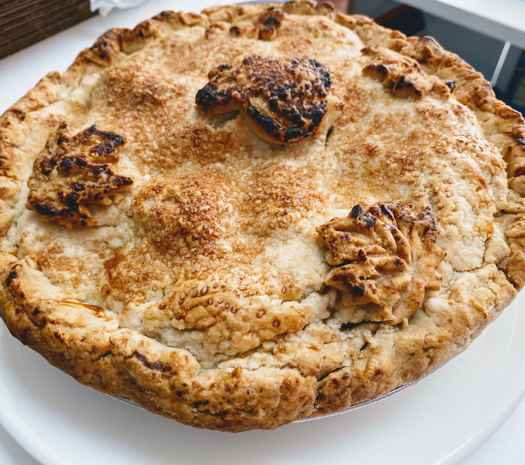 Empanada Mama & The Pie Man | restaurant | 2933 N Broadway, Chicago, IL 60657, USA | 3128565530 OR +1 312-856-5530