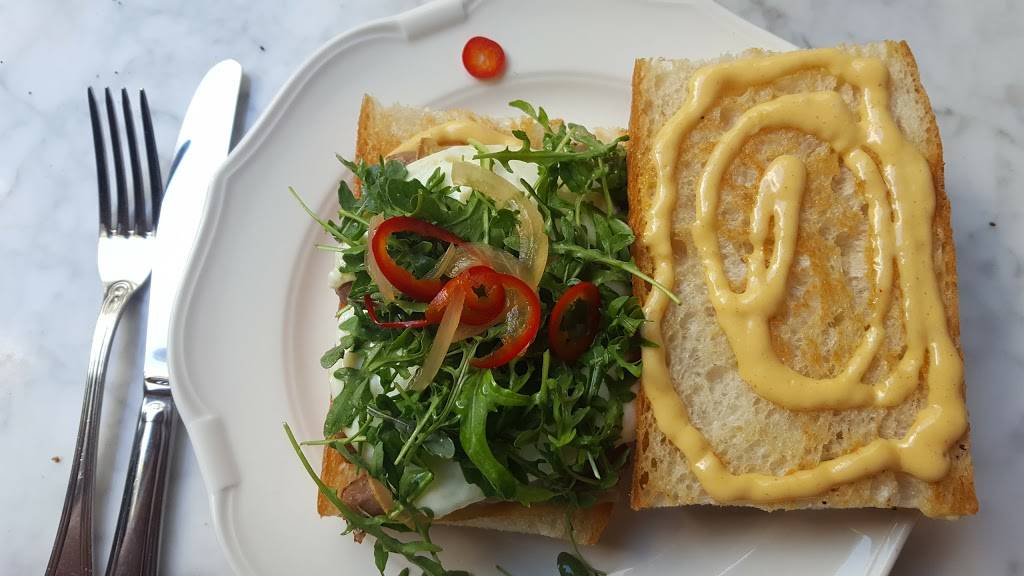 MARDI RESTAURANT | restaurant | 8465 Holloway Dr, West Hollywood, CA 90069, USA | 3236564020 OR +1 323-656-4020