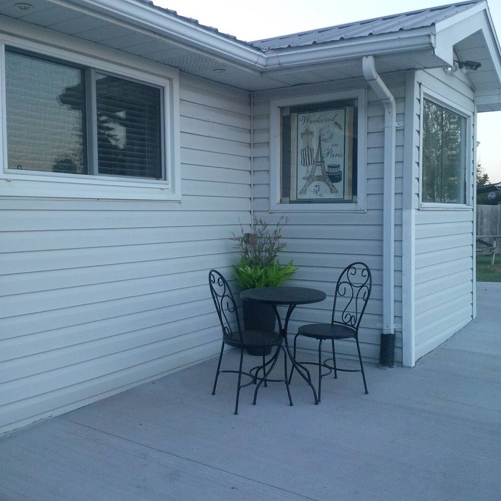 Sunshine Restaurant | restaurant | Sunshine Restaurant, 8237 Plank Rd, Straffordville, ON N0J 1Y0, Canada | 5198663770 OR +1 519-866-3770