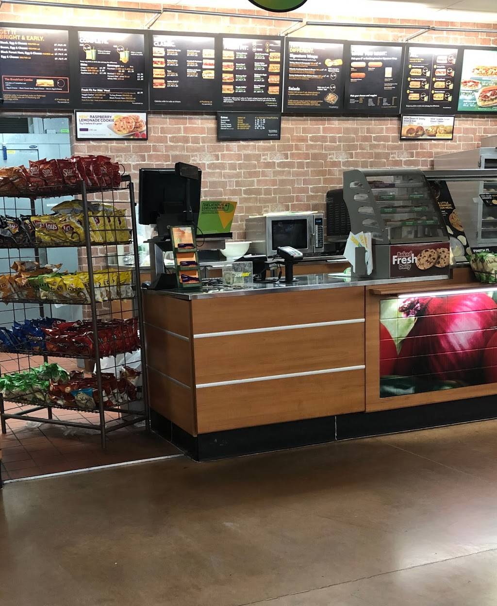 Subway | restaurant | Wal-Mart #2309, 8288 Cincinnati Dayton Rd, West Chester Township, OH 45069, USA | 5137591872 OR +1 513-759-1872