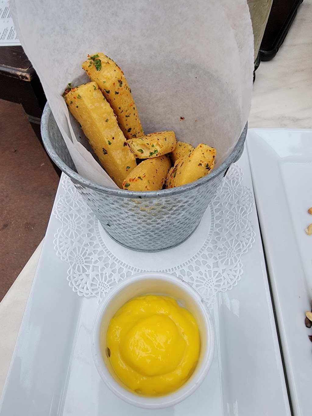 Harlowe | restaurant | 7321 Santa Monica Blvd, West Hollywood, CA 90046, USA | 3238765839 OR +1 323-876-5839