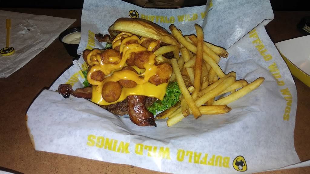 Buffalo Wild Wings | restaurant | 5433 Mayfield Rd, Lyndhurst, OH 44124, USA | 4406059464 OR +1 440-605-9464