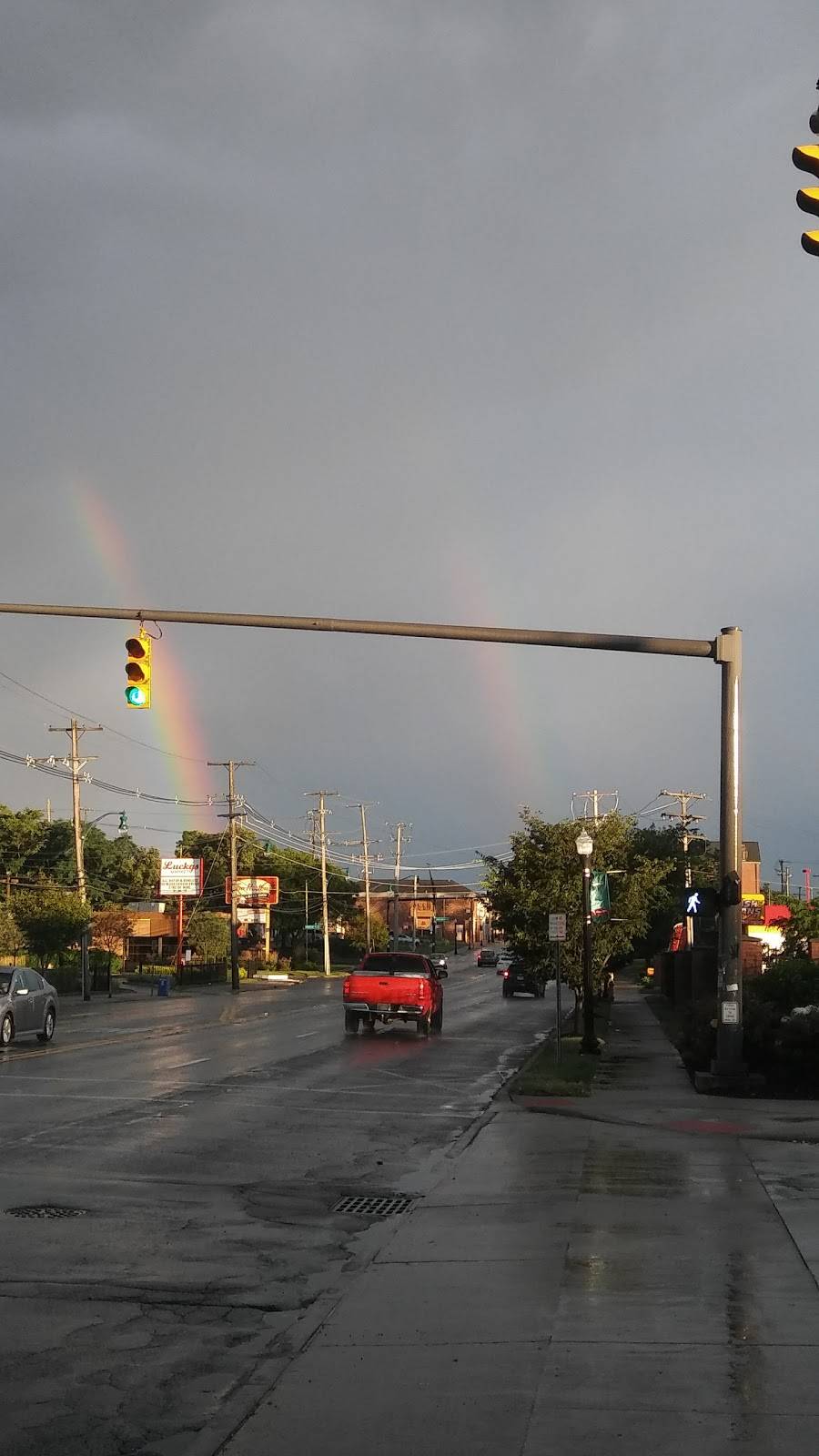 Gattos Pizza | restaurant | 2928 N High St, Columbus, OH 43202, USA | 6142633737 OR +1 614-263-3737