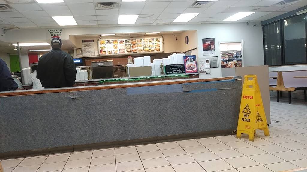 Lucky pizza | restaurant | 1450 W Wythe St, Petersburg, VA 23803, USA | 8047326003 OR +1 804-732-6003