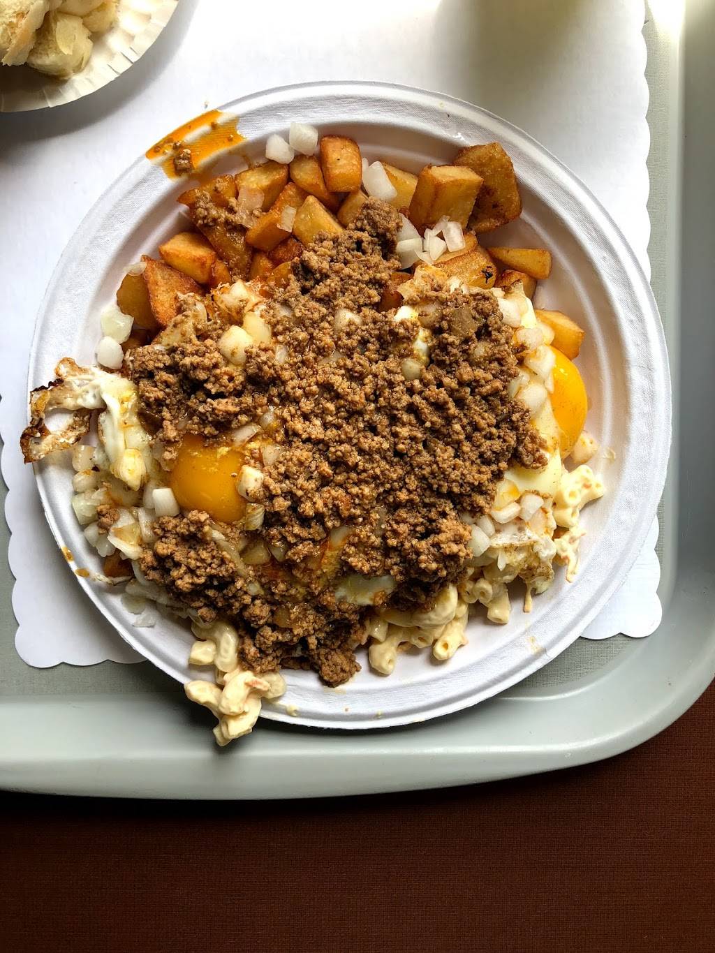 Nick Tahou Hots | restaurant | 320 W Main St, Rochester, NY 14608, USA | 5854360184 OR +1 585-436-0184