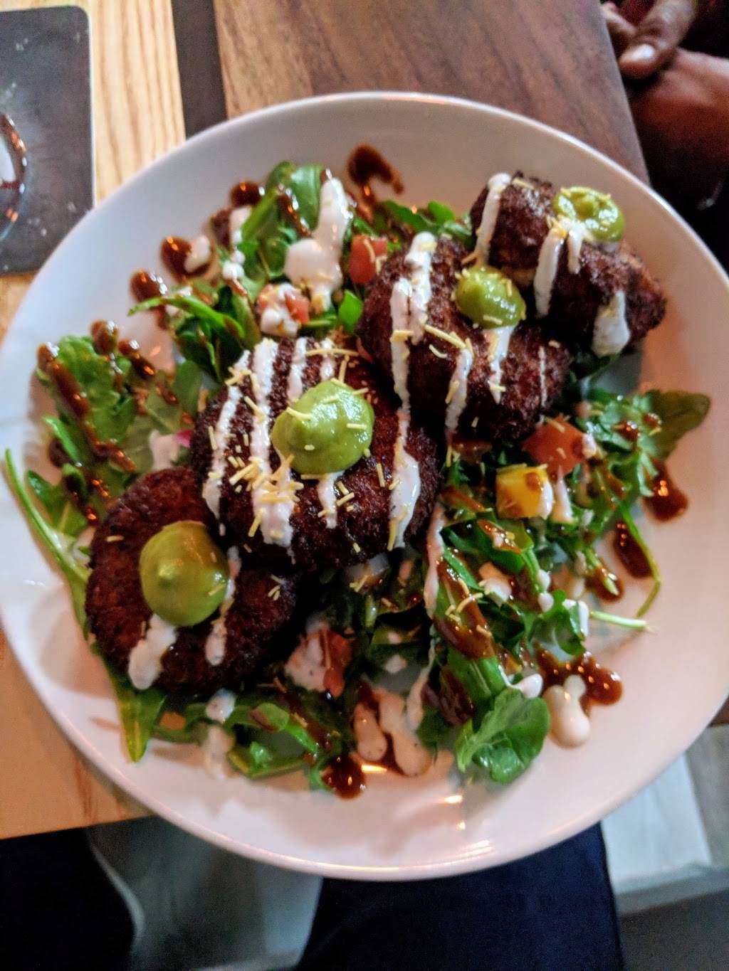 Loch & Quay | restaurant | 390 Queens Quay W, Toronto, ON M5V 3A6, Canada | 4165955444 OR +1 416-595-5444