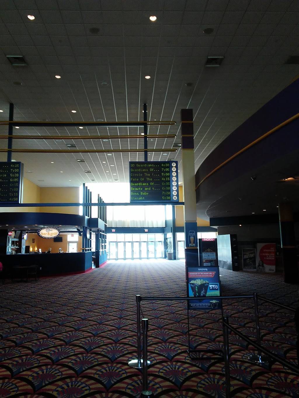 Preston Crossing 16 | meal takeaway | 9700 Preston Crossing Blvd, Louisville, KY 40229, USA | 5029619700 OR +1 502-961-9700