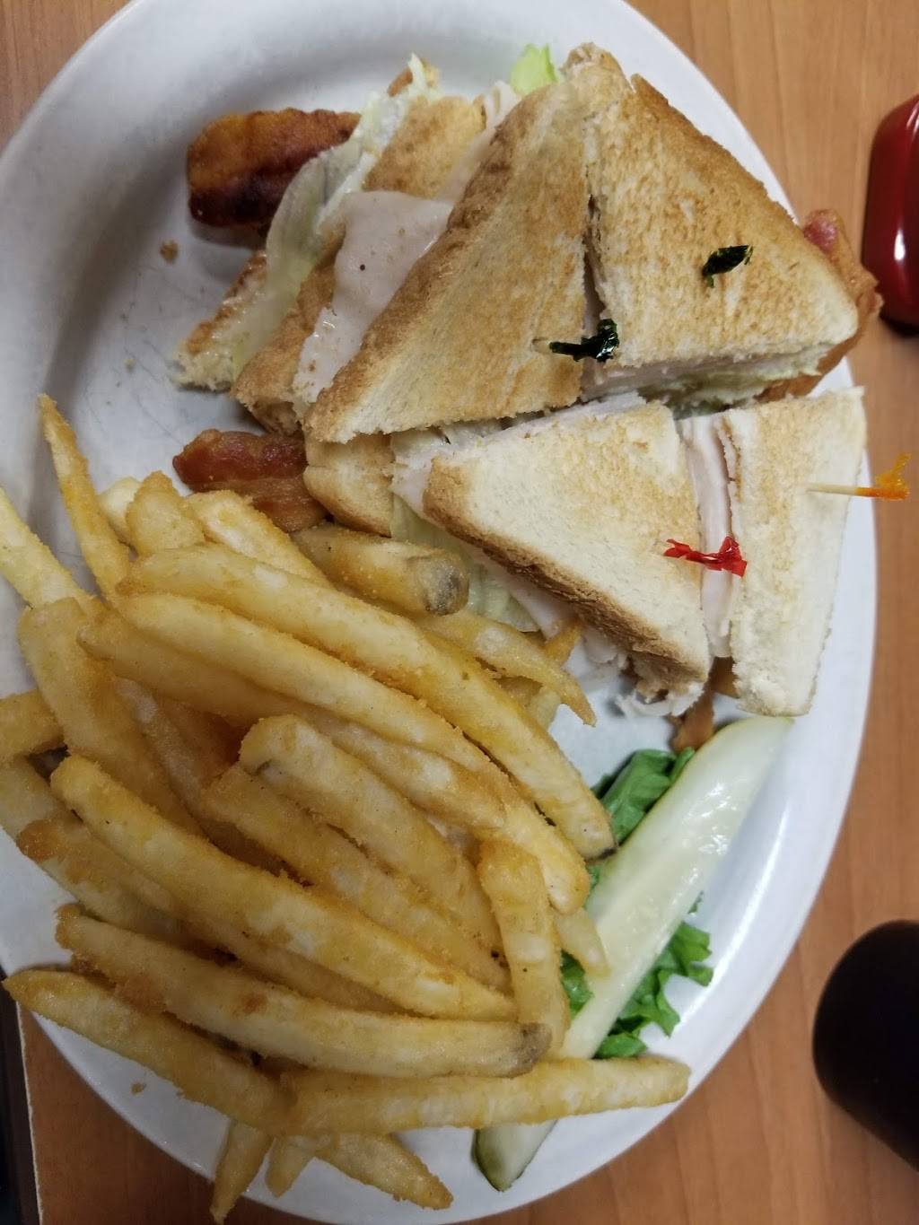 Mama Lous Restaurant | restaurant | 1421 N Moore Ave, Moore, OK 73160, USA | 4057995200 OR +1 405-799-5200