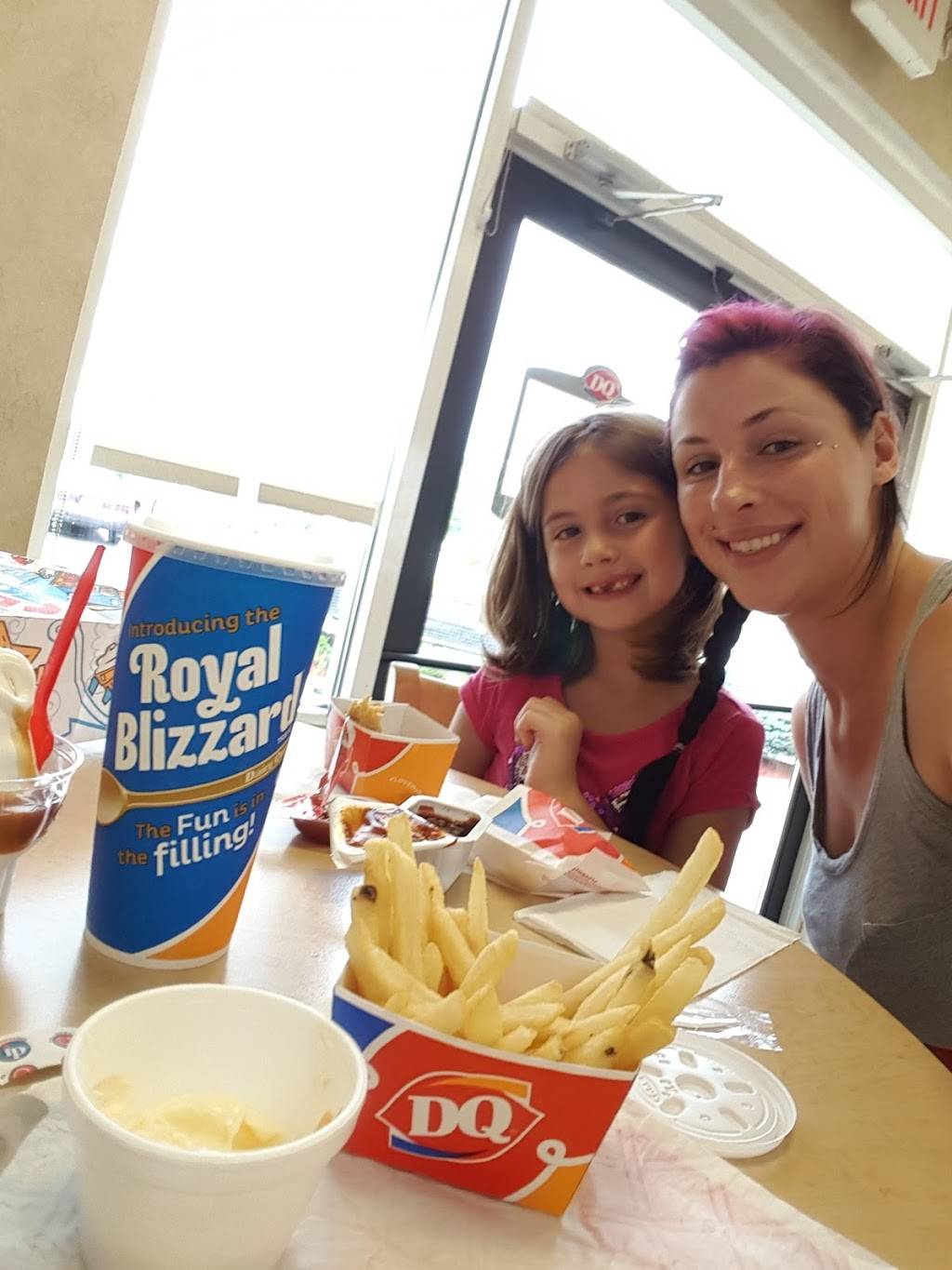 Dairy Queen Grill & Chill | restaurant | 613 E Lincolnway, Minerva, OH 44657, USA | 3308686104 OR +1 330-868-6104