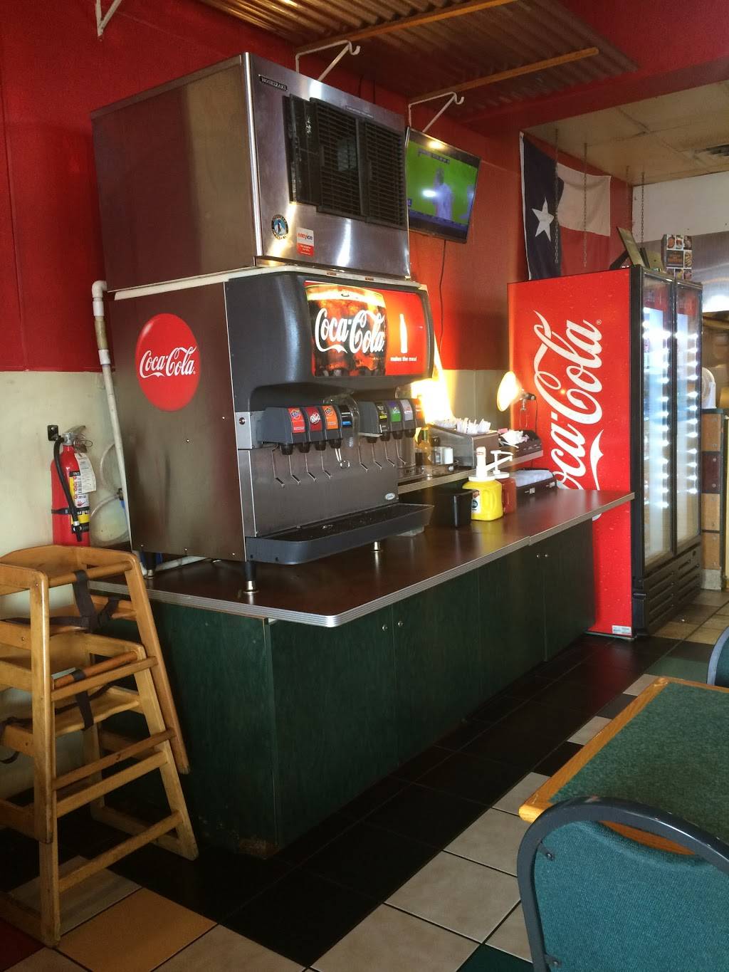 Burger Island | restaurant | 3128 Forest Ln #228, Dallas, TX 75234, USA | 9722471999 OR +1 972-247-1999