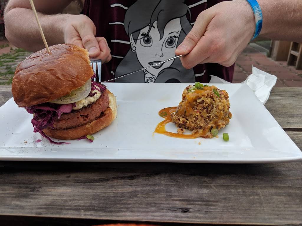 Jack of Cups Saloon | restaurant | 34 Center St, Charleston, SC 29412, USA | 8436330042 OR +1 843-633-0042