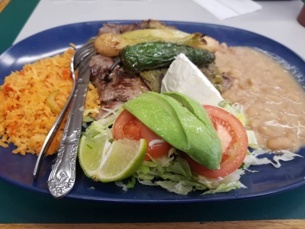 adrianas restaurante & fresh market | restaurant | 1020 Washington St, Waukegan, IL 60085, USA | 8477859713 OR +1 847-785-9713