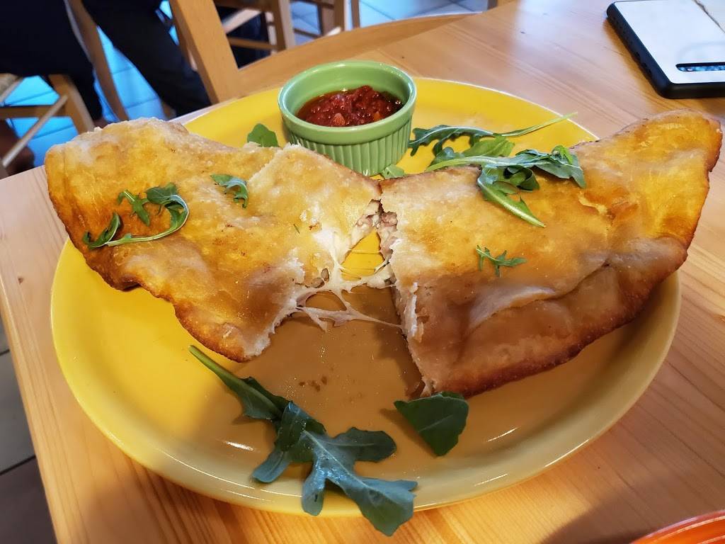 Naples street food Oceanside | restaurant | 2905 Long Beach Rd, Oceanside, NY 11572, USA | 5164421692 OR +1 516-442-1692