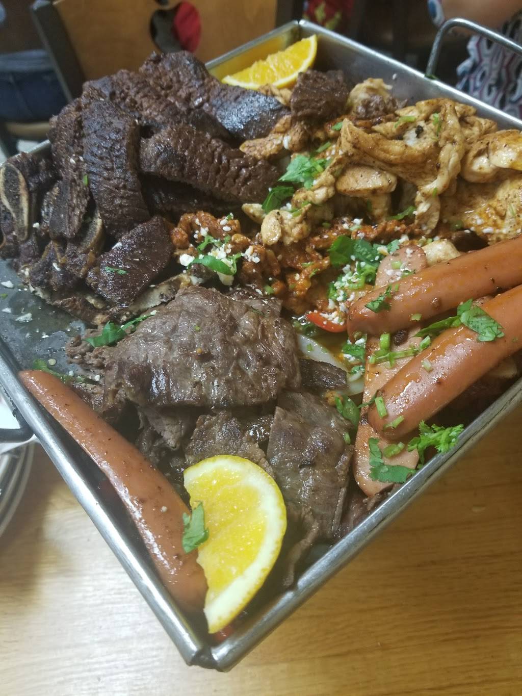 Sinfonia Del Mar | restaurant | 2227 S Laramie Ave, Cicero, IL 60804, USA | 7086526550 OR +1 708-652-6550