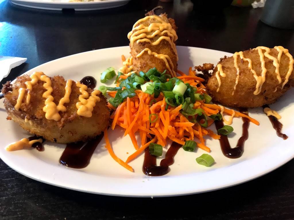 Sushilon Sushi Y Mariscos | restaurant | 2199 Edison Hwy, Bakersfield, CA 93305, USA | 8052682544 OR +1 805-268-2544