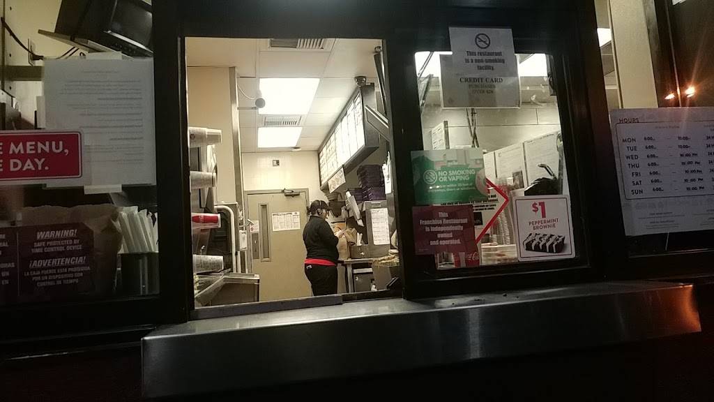 Jack in the Box | restaurant | 3922 Bridgeport Way W, University Place, WA 98466, USA | 2535653513 OR +1 253-565-3513