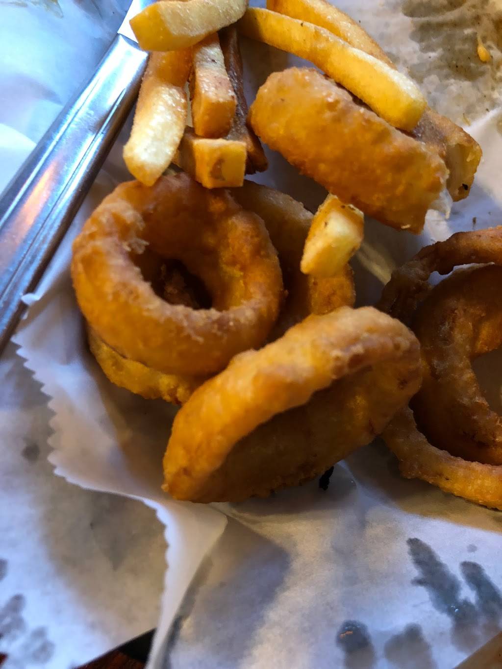 R & M Restaurant | restaurant | 101 W Market St, Corning, NY 14830, USA | 6079369679 OR +1 607-936-9679