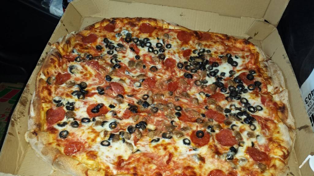 Ginas Pizzeria | restaurant | 3017 W Beverly Blvd, Montebello, CA 90640, USA | 3237224031 OR +1 323-722-4031