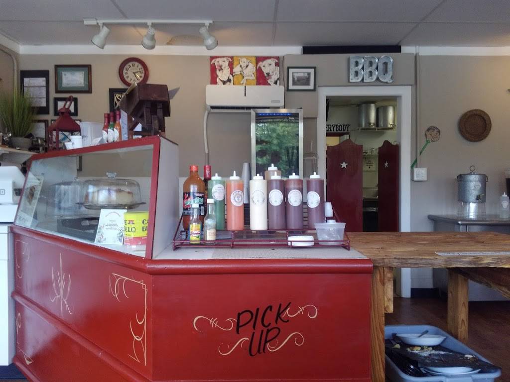 VEGA Cafe & Smokehaus | restaurant | 8 W Norris Rd Suite A, Norris, TN 37828, USA | 8654984115 OR +1 865-498-4115