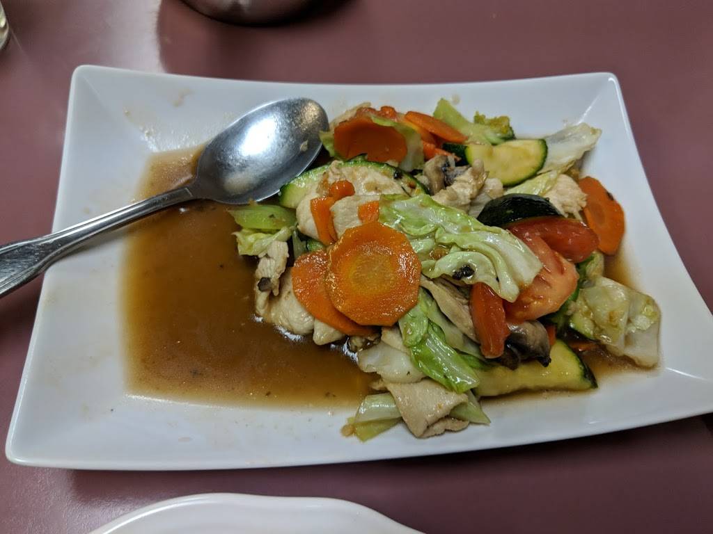 Star Thai Cuisine | restaurant | 13338 Lincoln Way, Auburn, CA 95603, USA | 5308886444 OR +1 530-888-6444