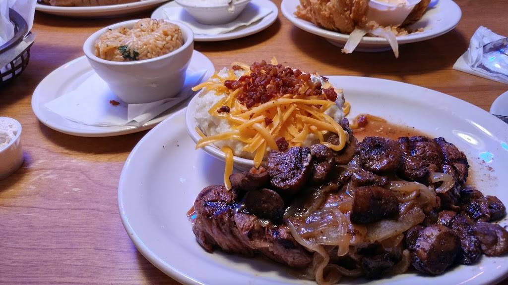 Texas Roadhouse | restaurant | 102 Boston Providence Hwy, East Walpole, MA 02032, USA | 5086681818 OR +1 508-668-1818