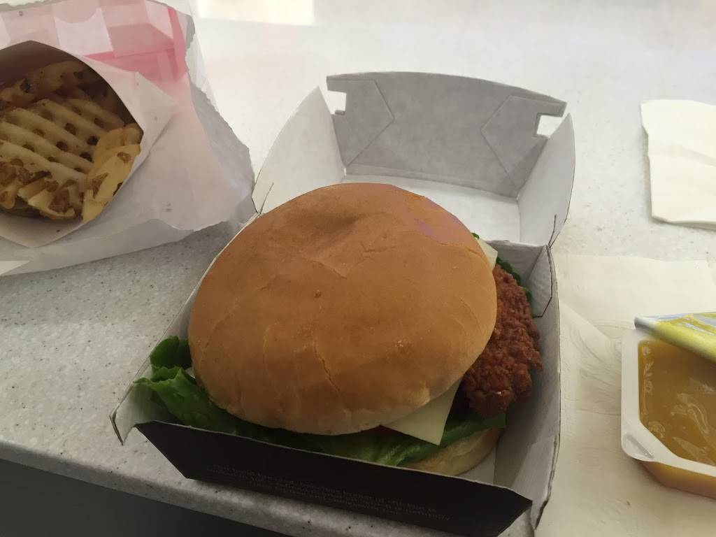 Chick-fil-A | restaurant | 2800 N Terminal Rd, Houston, TX 77032, USA | 2812337674 OR +1 281-233-7674