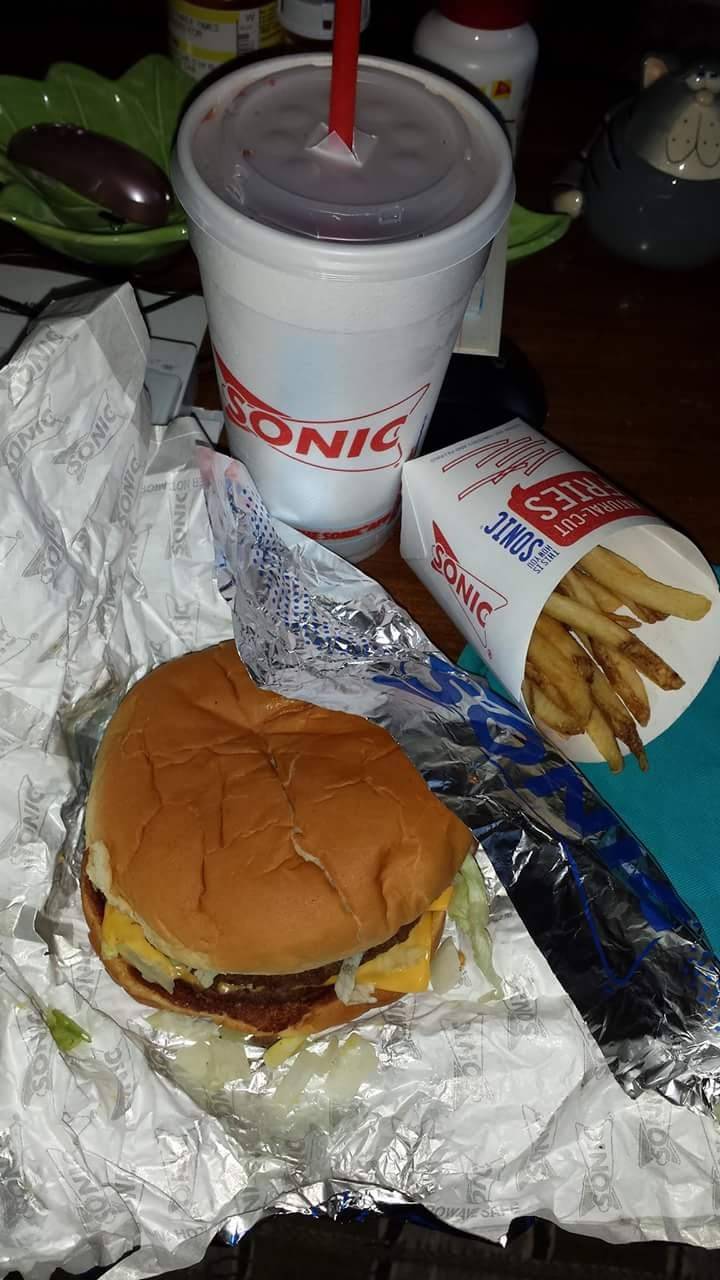 Sonic Drive-In | restaurant | 4801 Ross Ave, Dallas, TX 75204, USA | 4697782433 OR +1 469-778-2433