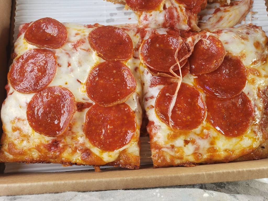 little italy | restaurant | 19136 E 10 Mile Rd, Eastpointe, MI 48021, USA | 5867780300 OR +1 586-778-0300