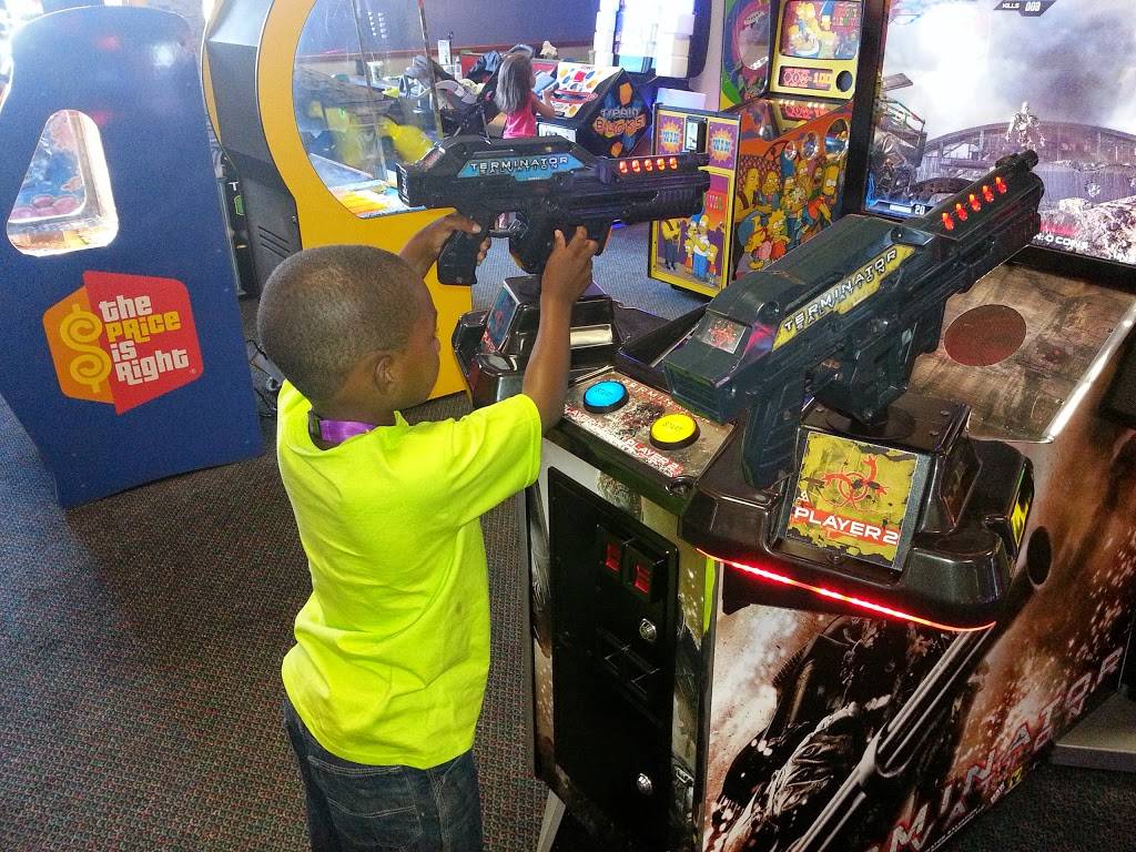 Chuck E. Cheeses | restaurant | 620 Hanes Mall Blvd, Winston-Salem, NC 27103, USA | 3367740690 OR +1 336-774-0690