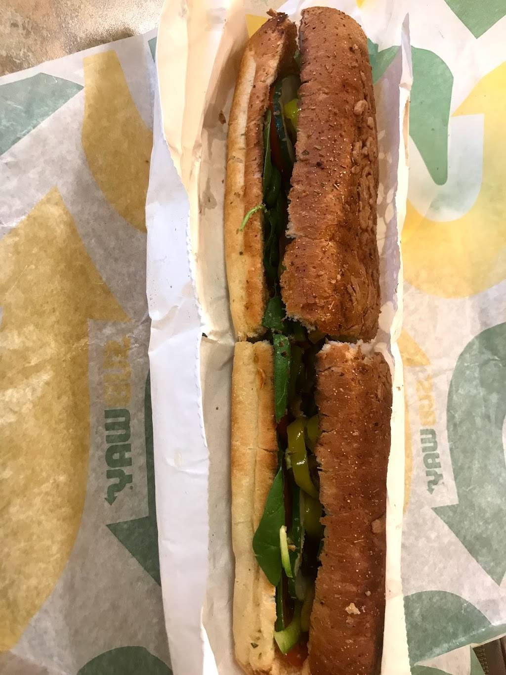 Subway | restaurant | 5818 Highland Shoppes Dr C4, Charlotte, NC 28269, USA | 7049486362 OR +1 704-948-6362