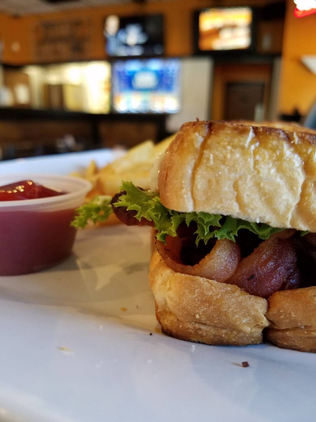 The Wing Company - Pembroke | restaurant | 707 W 3rd St, Pembroke, NC 28372, USA | 9105218627 OR +1 910-521-8627