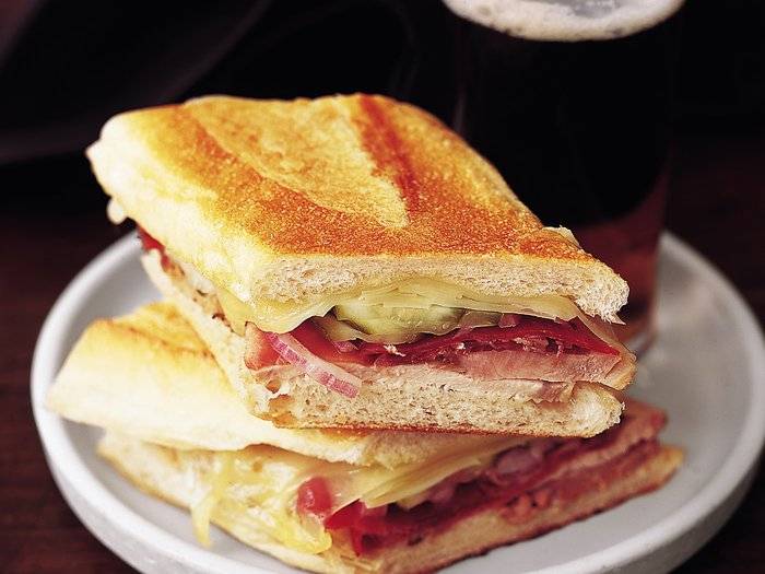 The Corner Deli | restaurant | 6053 FL-60, Plant City, FL 33567, USA | 8135077736 OR +1 813-507-7736