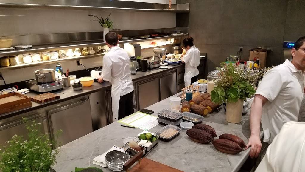 Atelier Crenn | restaurant | 3127 Fillmore St, San Francisco, CA 94123, USA | 4154400460 OR +1 415-440-0460