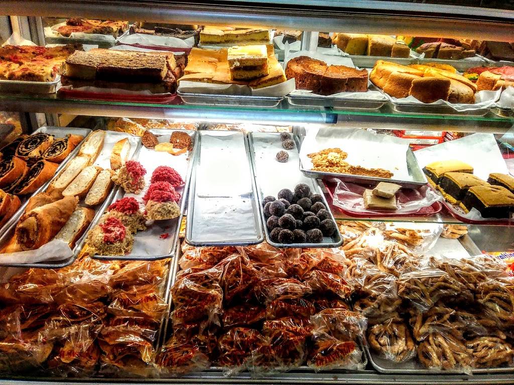 Kassims | bakery | 169-28 Jamaica Ave, Jamaica, NY 11432, USA | 7182063595 OR +1 718-206-3595